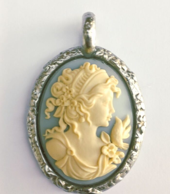 Ciondolo Cammeo Arg. Azzurro Wedgwood/Avorio