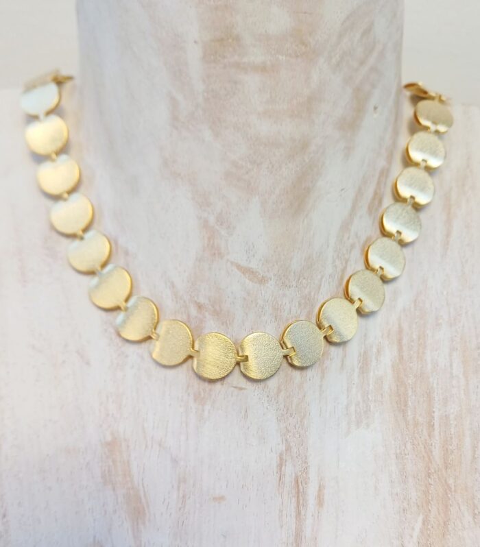 Chips gold necklace