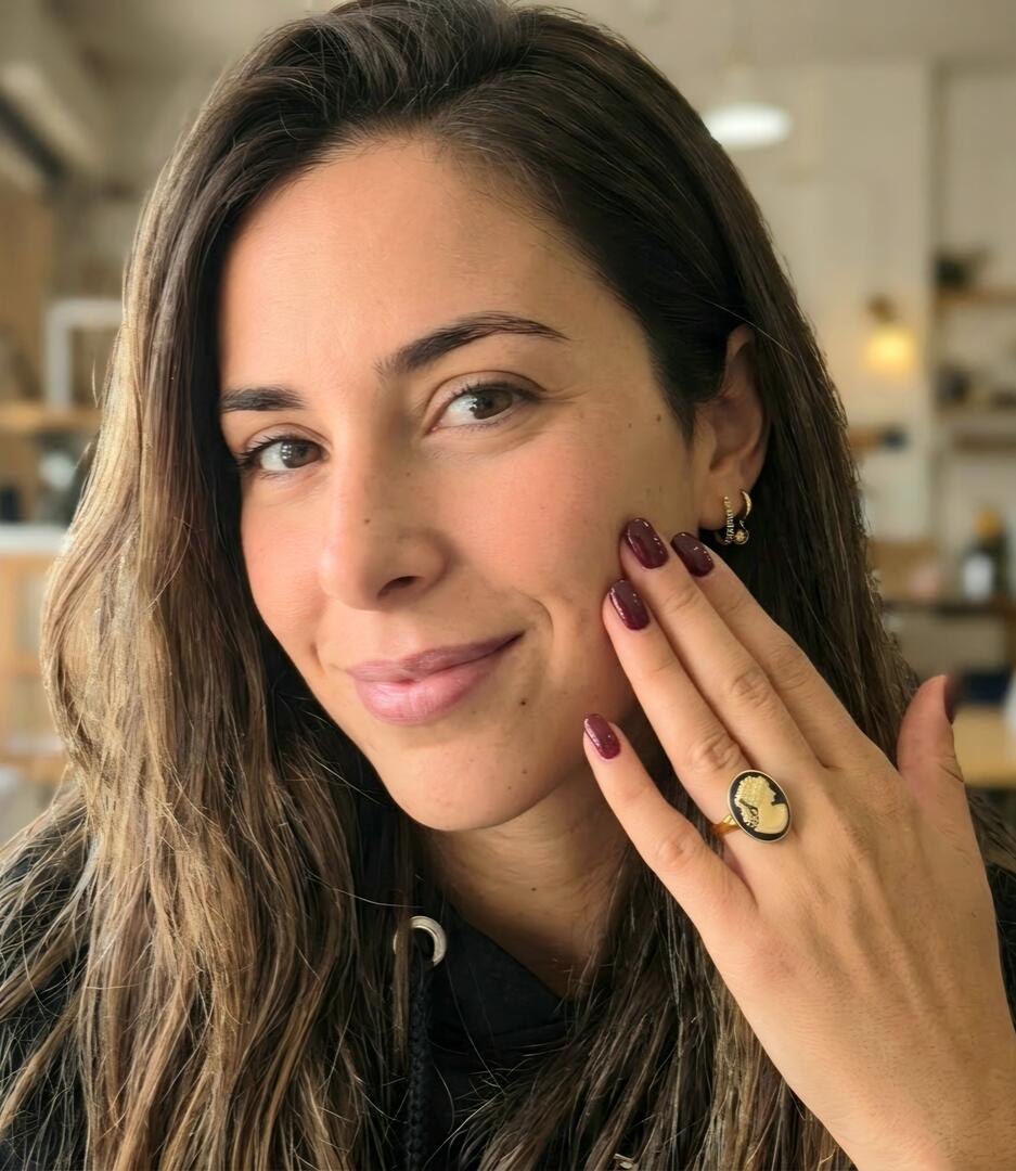 Anello con piccolo cammeo